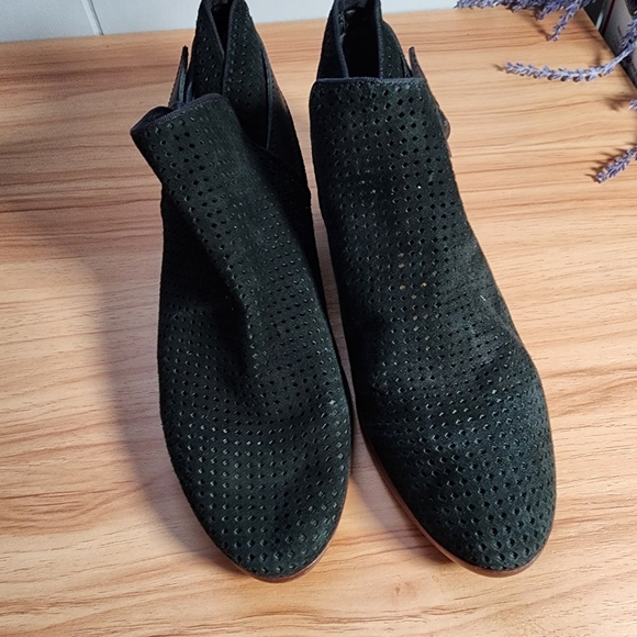 Sam Edelman Black Suede Ankle Boots with Buckle Size 7 - Picture 2 of 7